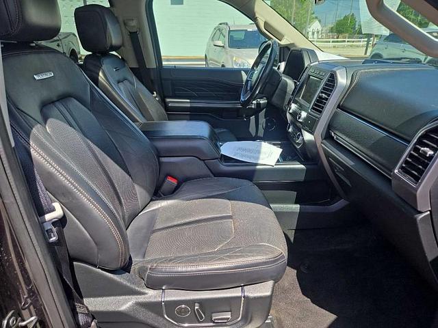 Photo of 2019 Black Ford Expedition Max