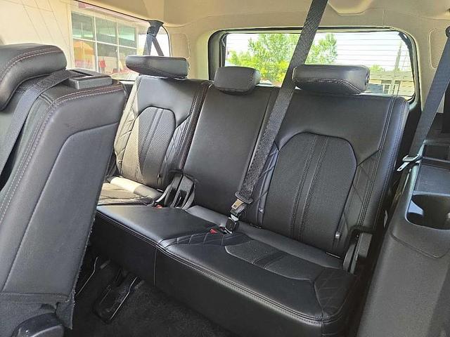 Photo of 2019 Black Ford Expedition Max