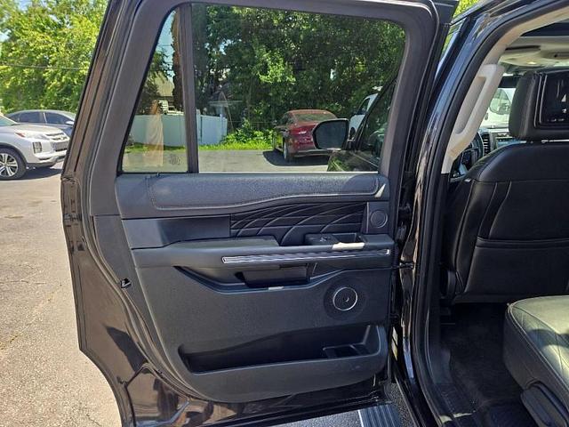Photo of 2019 Black Ford Expedition Max