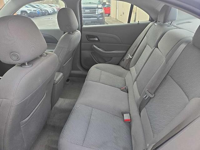 Photo of 2015 Blue Chevrolet Malibu