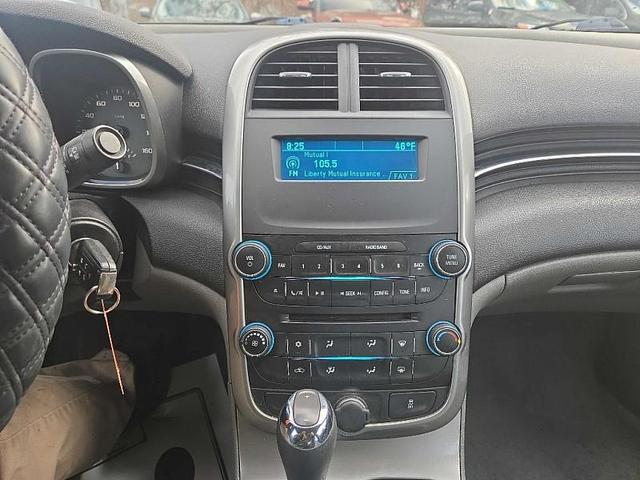 Photo of 2015 Blue Chevrolet Malibu