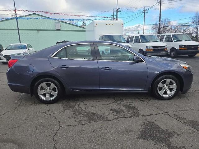 Photo of 2015 Blue Chevrolet Malibu