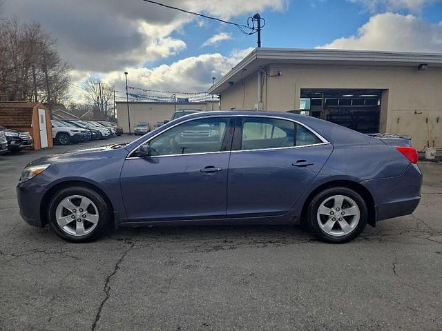 Photo of 2015 Blue Chevrolet Malibu