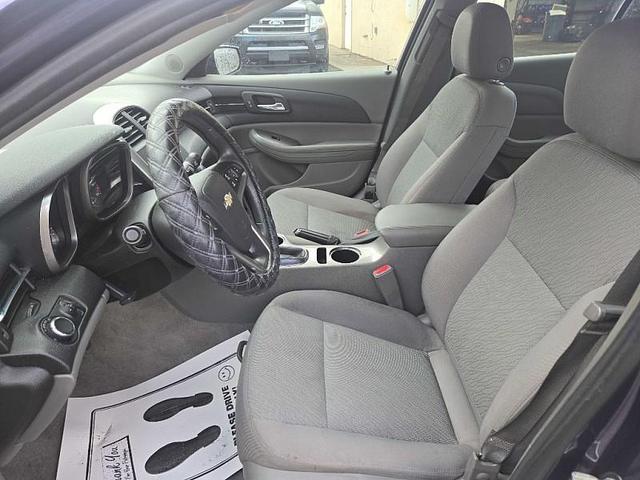 Photo of 2015 Blue Chevrolet Malibu