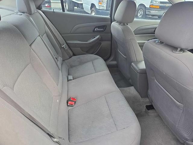 Photo of 2015 Blue Chevrolet Malibu