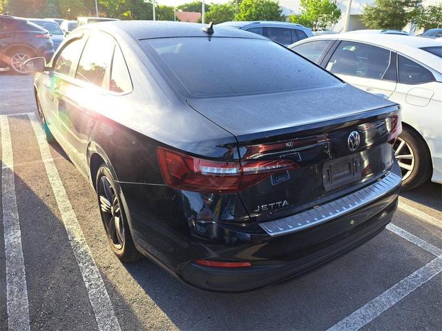 Photo of 2023 Deep Black Pearl Effect Volkswagen Jetta