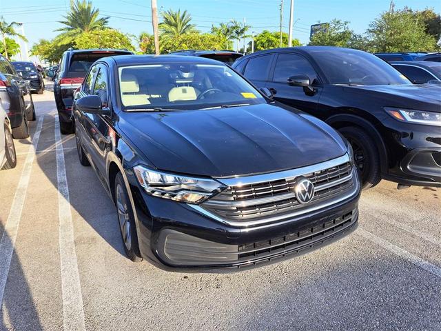Photo of 2023 Deep Black Pearl Effect Volkswagen Jetta