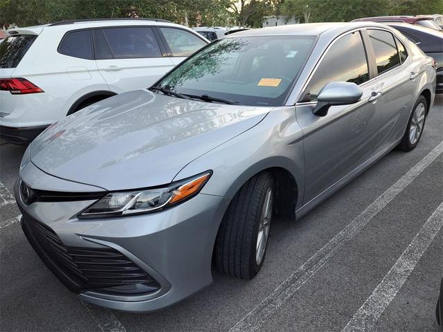 Photo of 2022 Celestial Silver Metallic Toyota Camry