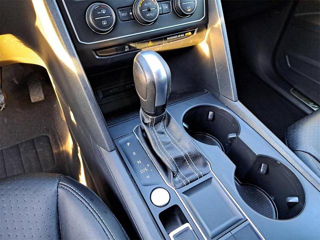 Photo of 2021 Deep Black Pearl Effect Volkswagen Atlas