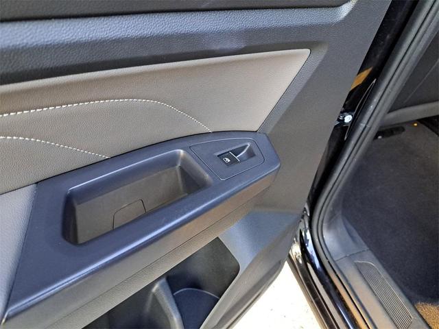 Photo of 2021 Deep Black Pearl Effect Volkswagen Atlas
