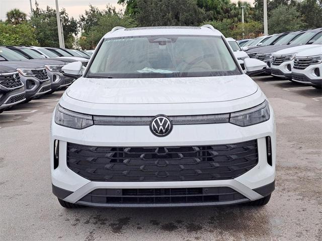 Photo of 2025 Pure White Volkswagen Tiguan