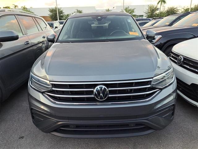 Photo of 2023 Platinum Gray Metallic Volkswagen Tiguan