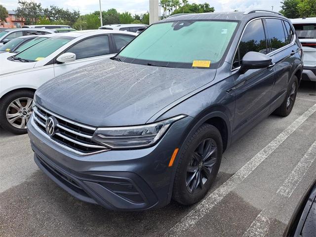 Photo of 2023 Platinum Gray Metallic Volkswagen Tiguan
