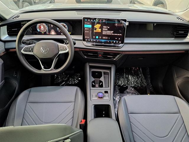 Photo of 2025 Pyrite Silver Metallic Volkswagen Tiguan