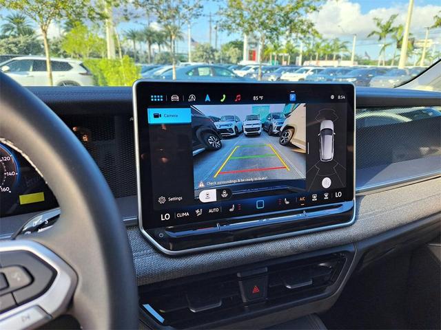 Photo of 2025 Deep Black Pearl Effect Volkswagen Tiguan