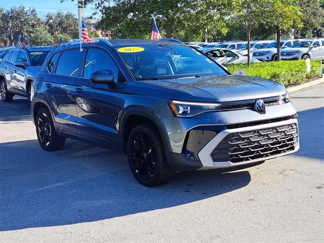 Photo of 2025 Platinum Gray Metallic Volkswagen Taos