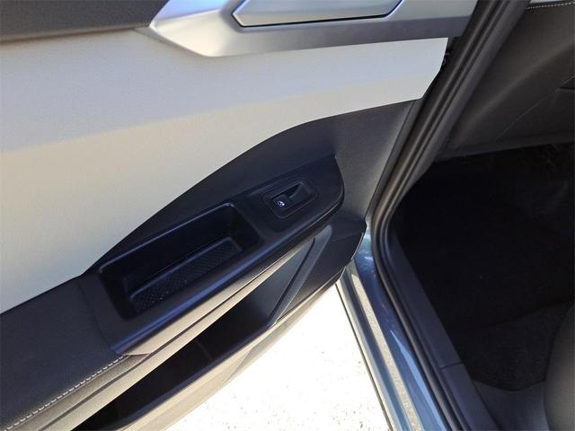 Photo of 2025 Platinum Gray Metallic Volkswagen Taos