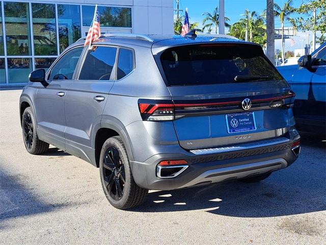 Photo of 2025 Platinum Gray Metallic Volkswagen Taos