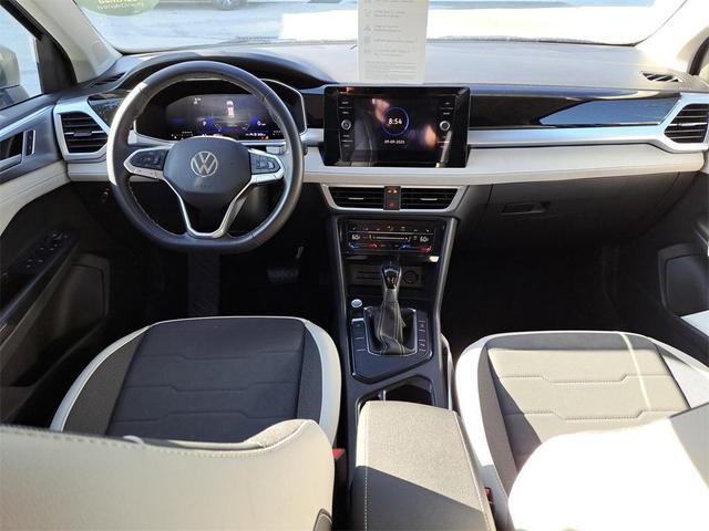 Photo of 2025 Platinum Gray Metallic Volkswagen Taos