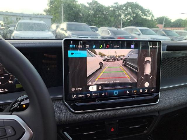 Photo of 2025 Deep Black Pearl Effect Volkswagen Tiguan