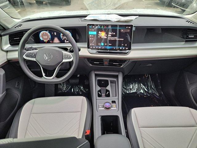 Photo of 2025 Pure White Volkswagen Tiguan