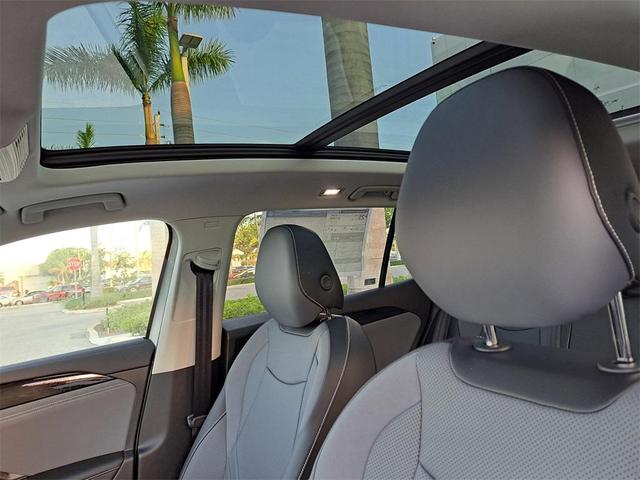 Photo of 2025 Pure White Volkswagen Tiguan