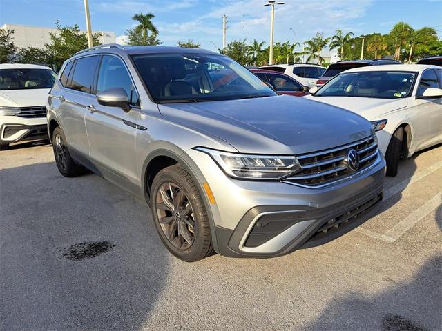 Photo of 2023 Pyrite Silver Metallic Volkswagen Tiguan