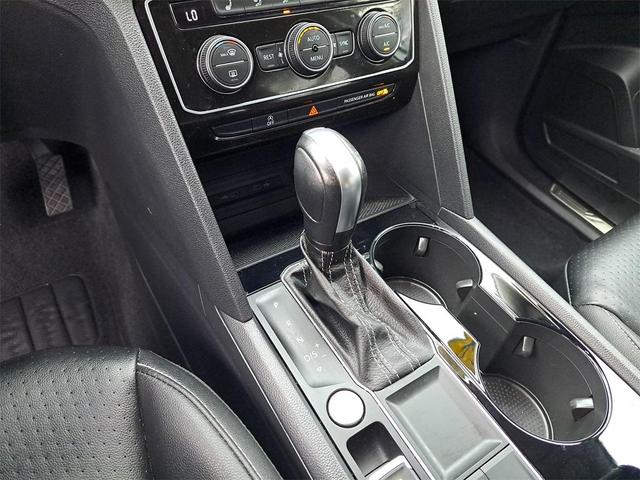 Photo of 2022 Pyrite Silver Metallic Volkswagen Atlas