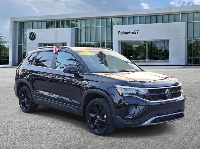 Photo of 2022 Deep Black Pearl Effect Volkswagen Taos