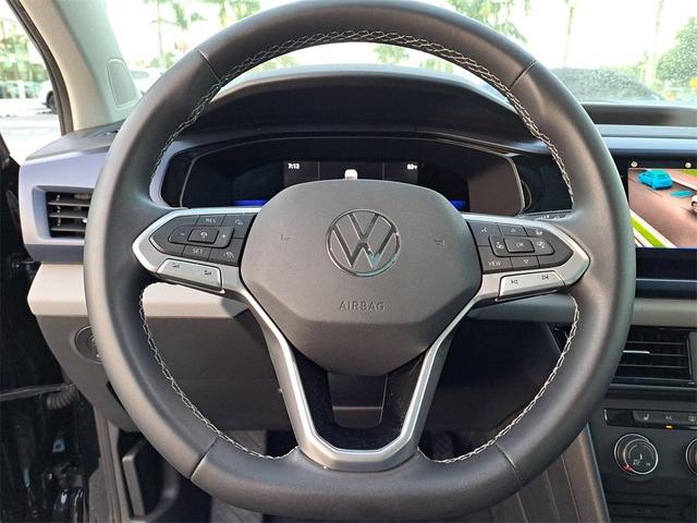 Photo of 2022 Deep Black Pearl Effect Volkswagen Taos