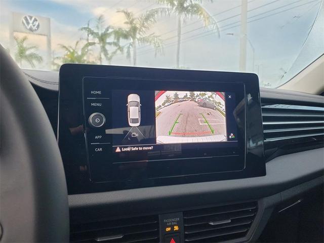 Photo of 2025 Platinum Gray Metallic Volkswagen Jetta