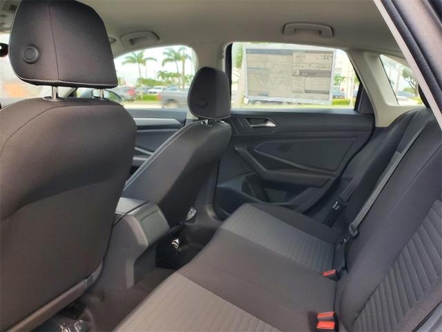 Photo of 2025 Platinum Gray Metallic Volkswagen Jetta
