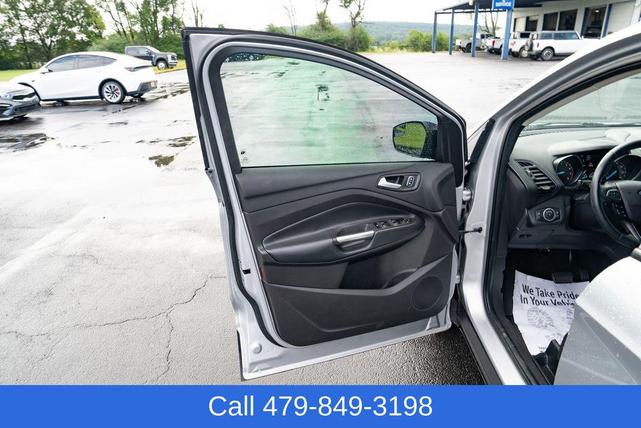 Photo of 2019 Ingot Silver Ford Escape