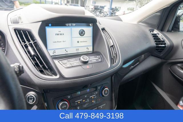 Photo of 2019 Ingot Silver Ford Escape
