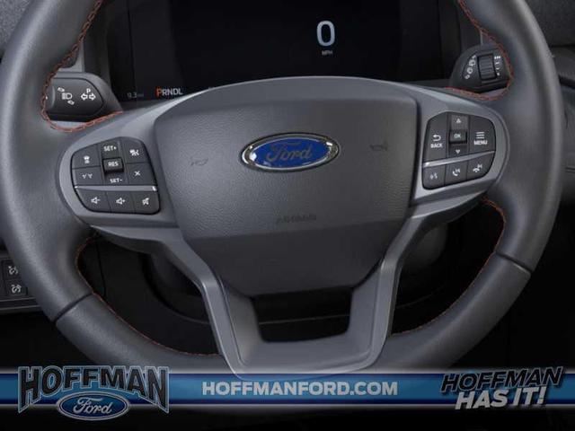 Photo of 2025 Star White Ford Explorer