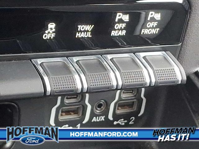 Photo of 2020 Granite Crystal Clearcoat Metallic RAM 1500