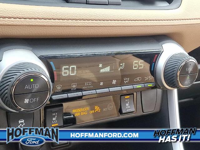 Photo of 2020 Blizzard Pearl Toyota RAV4 Hybrid