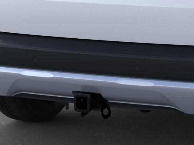 Photo of 2025 Star White Ford Escape