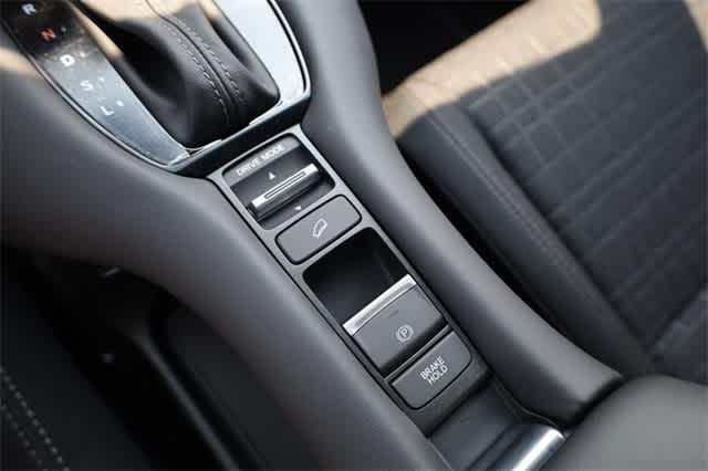 Photo of 2026 Modern Steel Metallic Honda HR-V