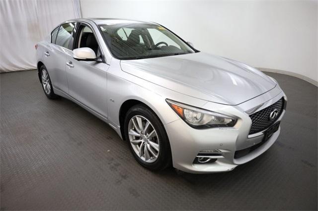 Photo of 2017 Liquid Platinum INFINITI Q50