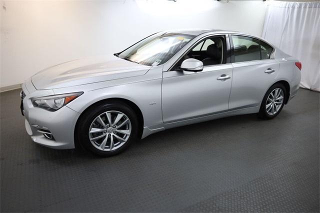 Photo of 2017 Liquid Platinum INFINITI Q50