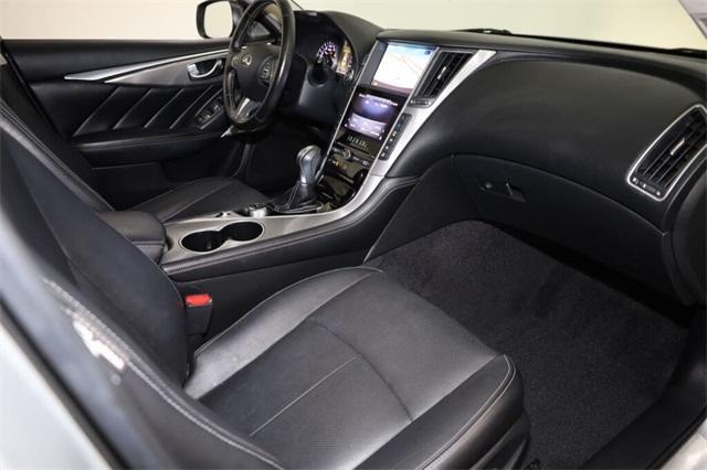 Photo of 2017 Liquid Platinum INFINITI Q50