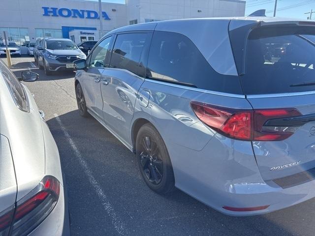 Photo of 2023 Sonic Blue Honda Odyssey