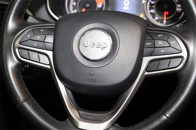 Photo of 2019 Granite Crystal Clearcoat Metallic Jeep Cherokee
