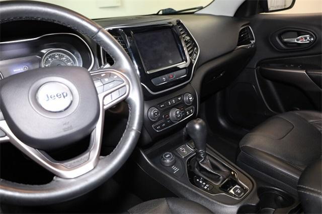 Photo of 2019 Granite Crystal Clearcoat Metallic Jeep Cherokee