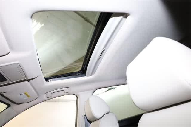 Photo of 2024 Meteorite Gray Metallic Honda CR-V