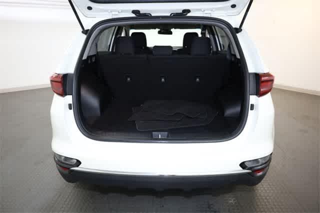 Photo of 2022 Snow White Pearl Kia Sportage