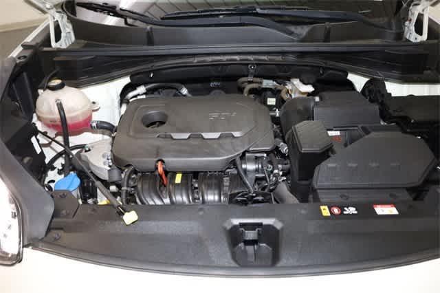 Photo of 2022 Snow White Pearl Kia Sportage