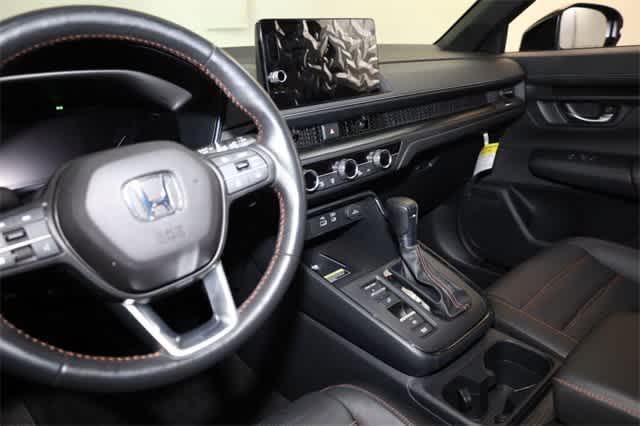 Photo of 2025 Crystal Honda CR-V Hybrid