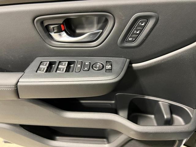 Photo of 2025 Modern Steel Metallic Honda Pilot